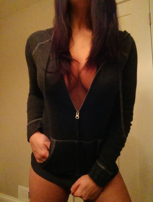 tetas enormes morena española follando tetas enormes morena española follando